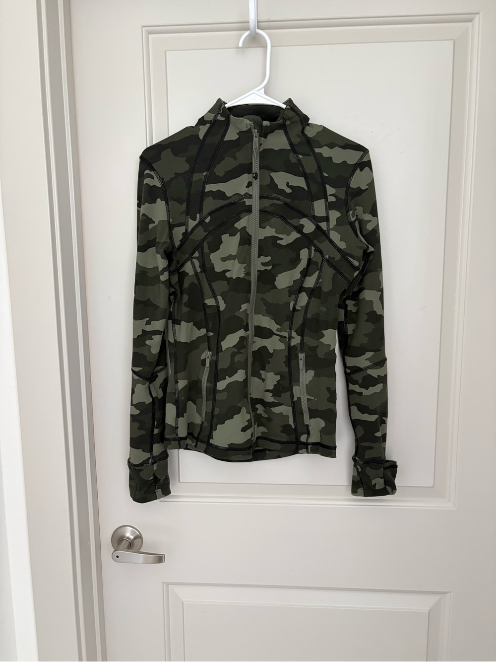lululemon athletica Women's Green Camouflage Zip-Up Define Jacket size 8